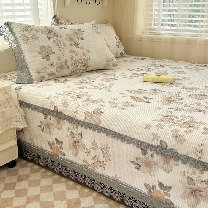 91家纺网 家纺一手货源 找家纺 源舜家纺 2026新款莱赛尔天丝花边榻榻米炕盖 莫兰迪咖