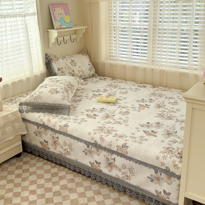 91家纺网 家纺一手货源 找家纺 源舜家纺 2026新款莱赛尔天丝花边榻榻米炕盖 莫兰迪咖