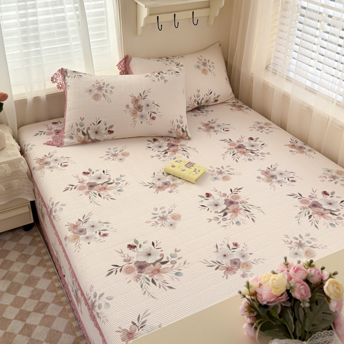 91家纺网 家纺一手货源 找家纺 源舜家纺 2026新款莱赛尔天丝花边榻榻米炕盖 莫奈花园粉