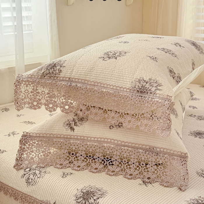 91家纺网 家纺一手货源 找家纺 源舜家纺 2026新款莱赛尔天丝花边榻榻米炕盖 浅灰复古花