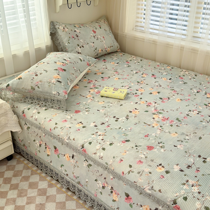 源舜家纺 2026新款莱赛尔天丝花边榻榻米炕盖 浅青蔷薇