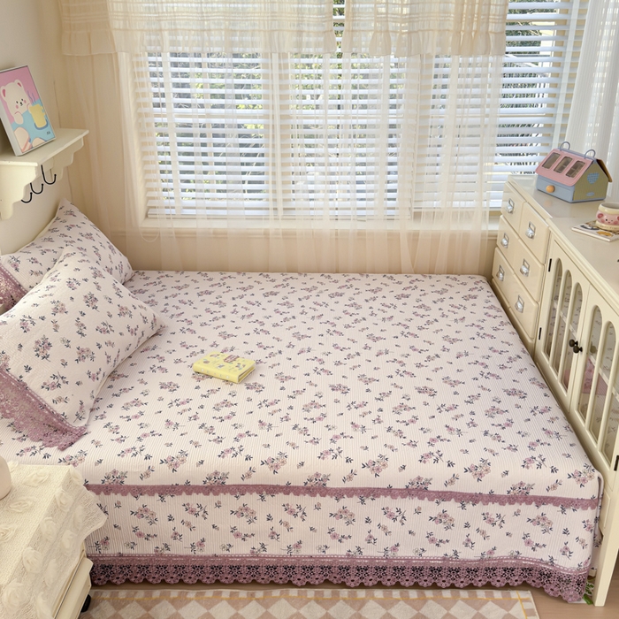 91家纺网 家纺一手货源 找家纺 源舜家纺 2026新款莱赛尔天丝花边榻榻米炕盖 紫罗兰
