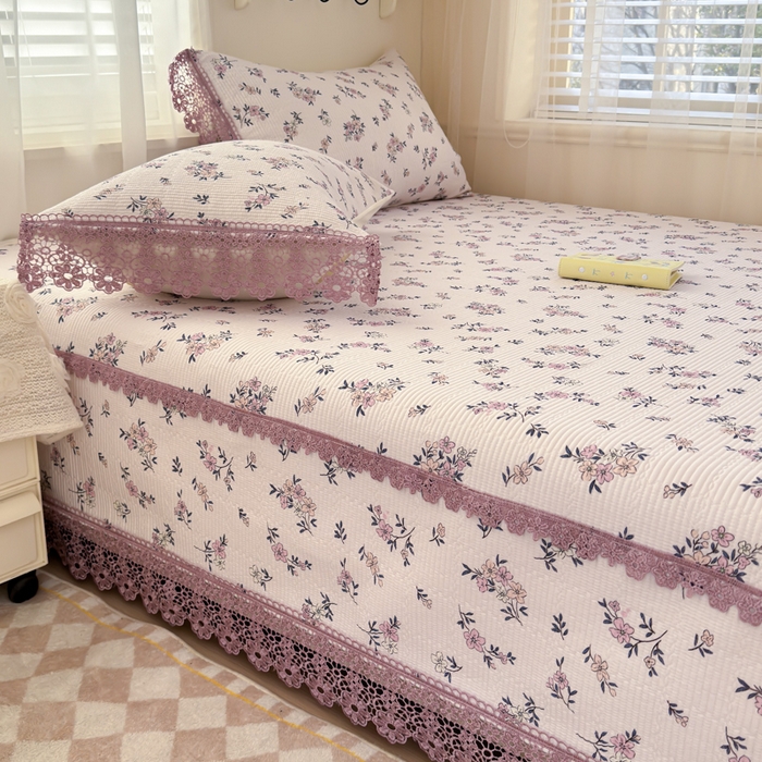 91家纺网 家纺一手货源 找家纺 源舜家纺 2026新款莱赛尔天丝花边榻榻米炕盖 紫罗兰