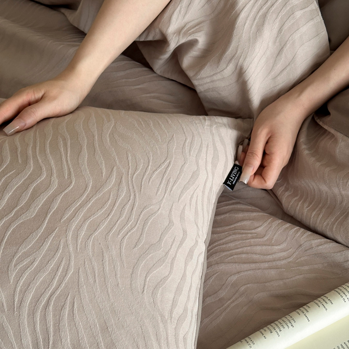 91家纺网 家纺一手货源 找家纺 宜代光年 2026新款厚织全棉大提花系列单被套 画谷