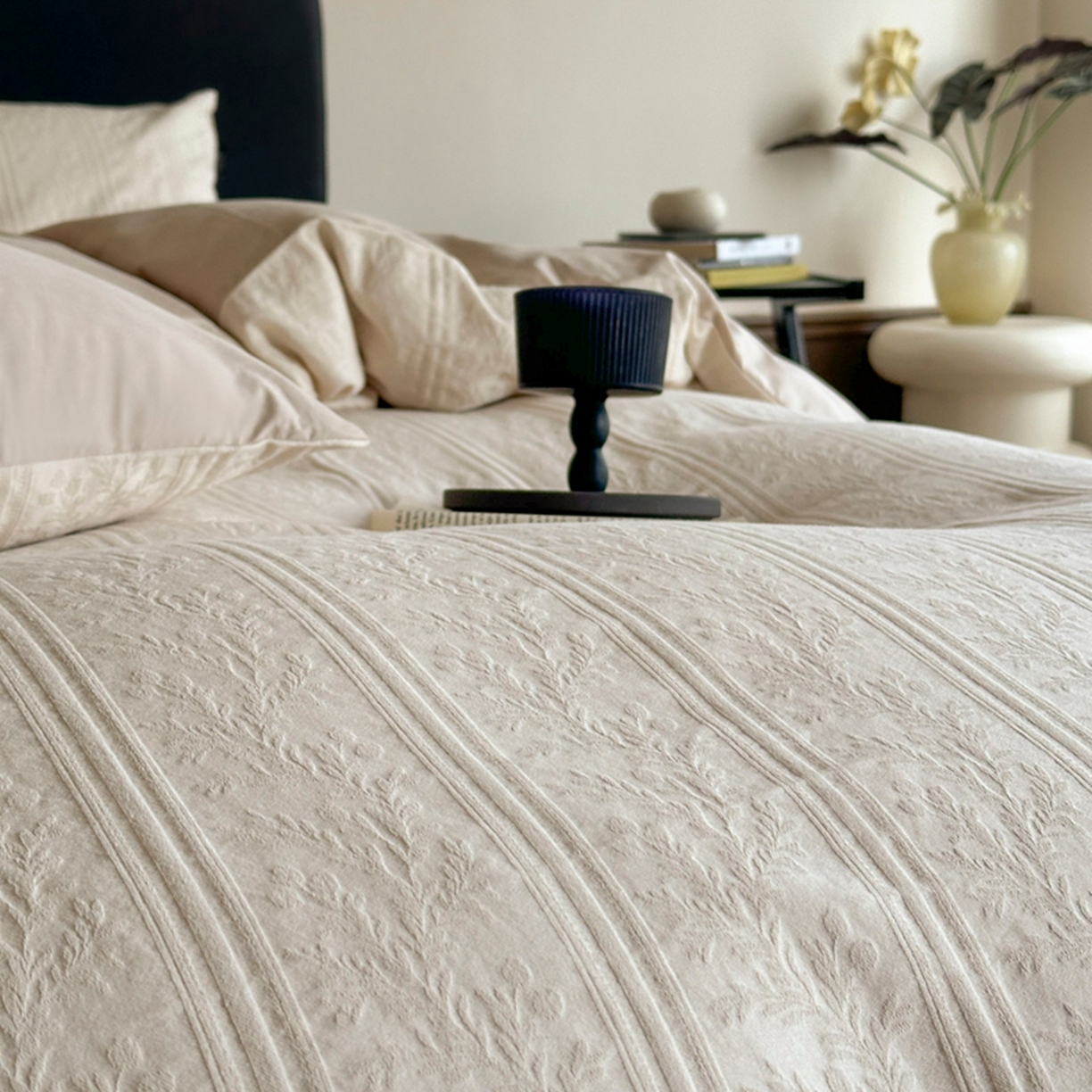 91家纺网 家纺一手货源 找家纺 宜代光年 2026新款厚织全棉大提花系列单被套 森蔓-奶白