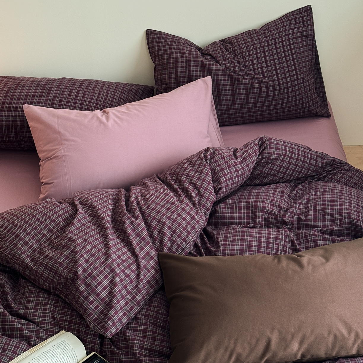 91家纺网 家纺一手货源 找家纺 蜜宿 2026新款全棉色织水洗棉四件套-玫瑰情书 玫瑰情书（枕套胭脂紫+格纹）