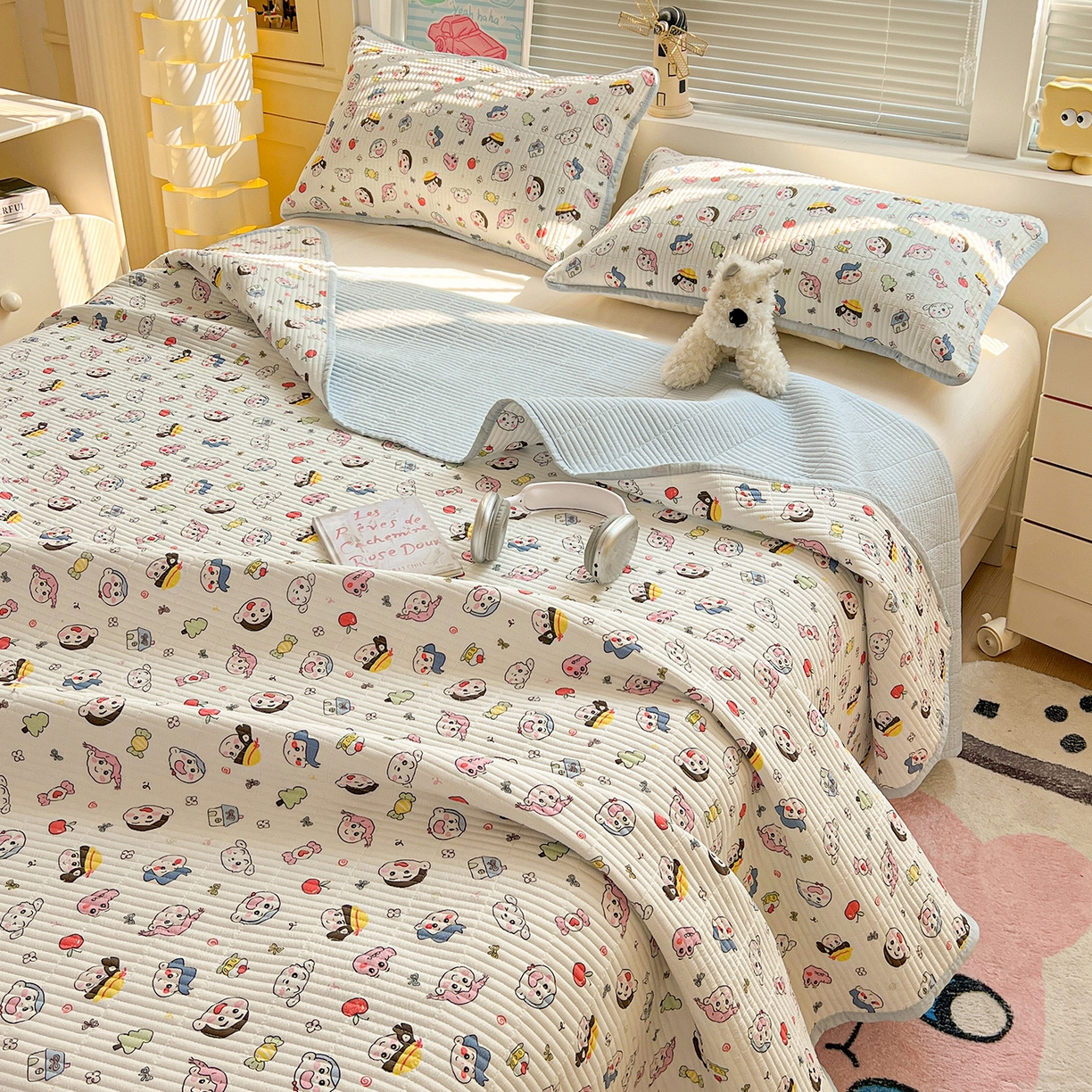 91家纺网 家纺一手货源 找家纺 优选 2026新款木棉印花床盖三件套 快乐小新