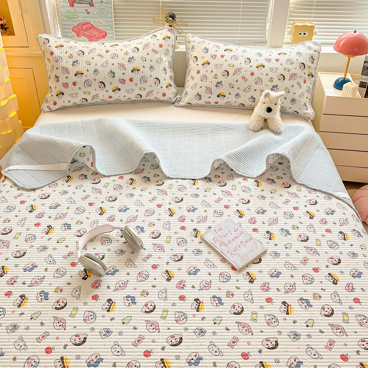 91家纺网 家纺一手货源 找家纺 优选 2026新款木棉印花床盖三件套 快乐小新