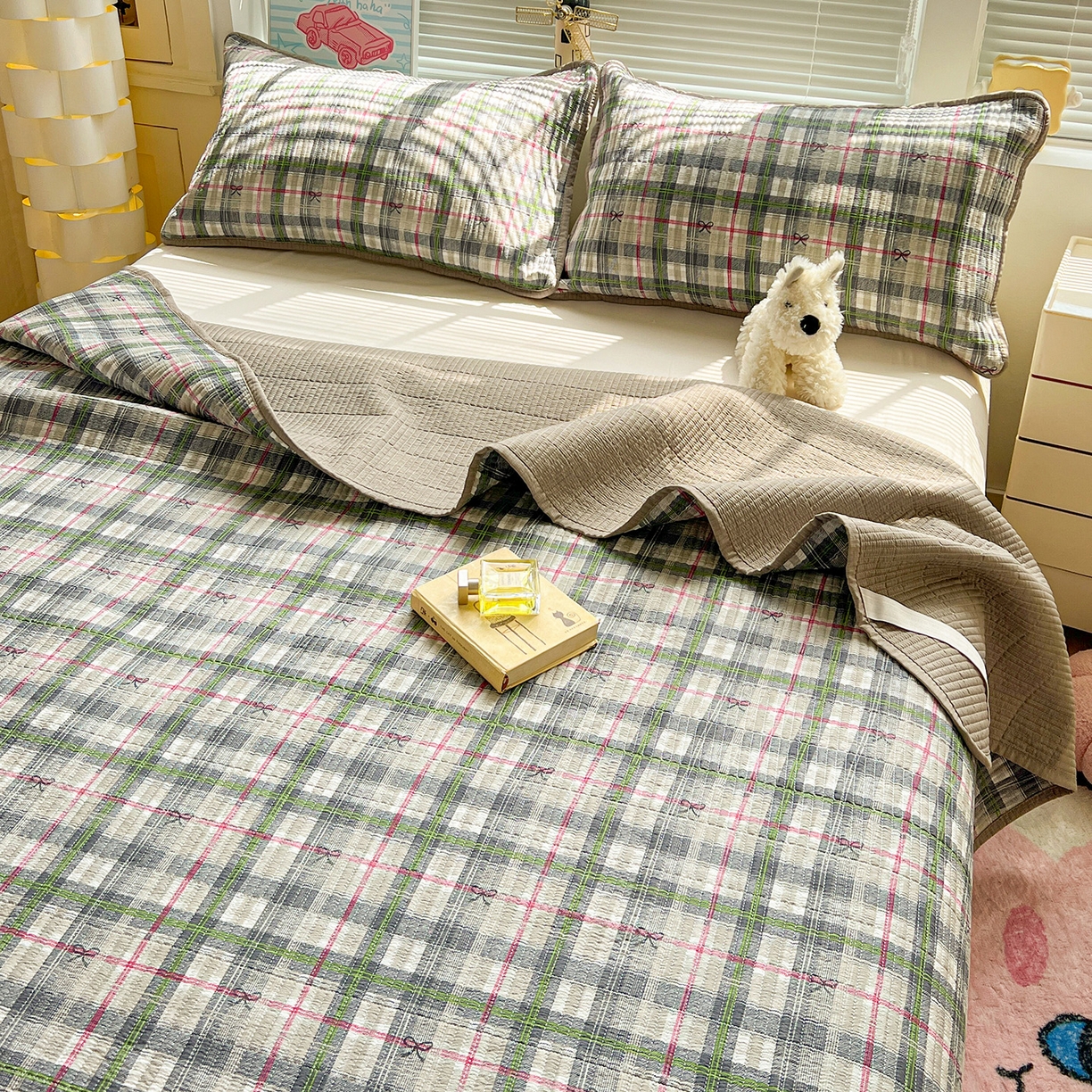 91家纺网 家纺一手货源 找家纺 优选 2026新款木棉印花床盖三件套 绿色条格