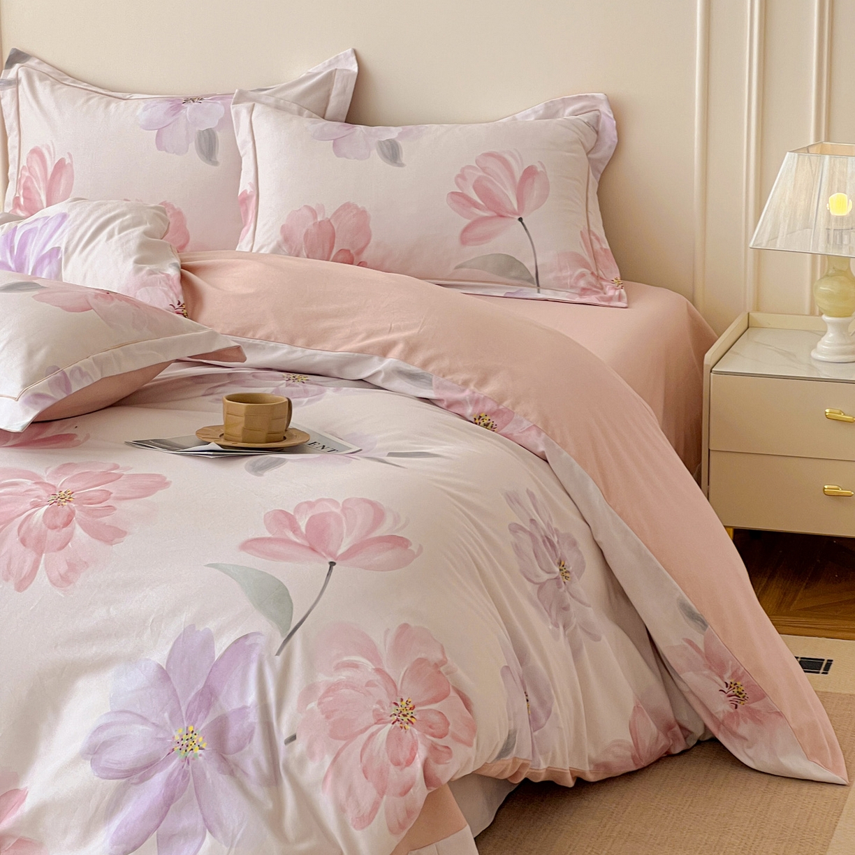 91家纺网 家纺一手货源 找家纺 朵希曼 2026新款全棉云感生态磨毛数码印花系列四件套 茶言妙语