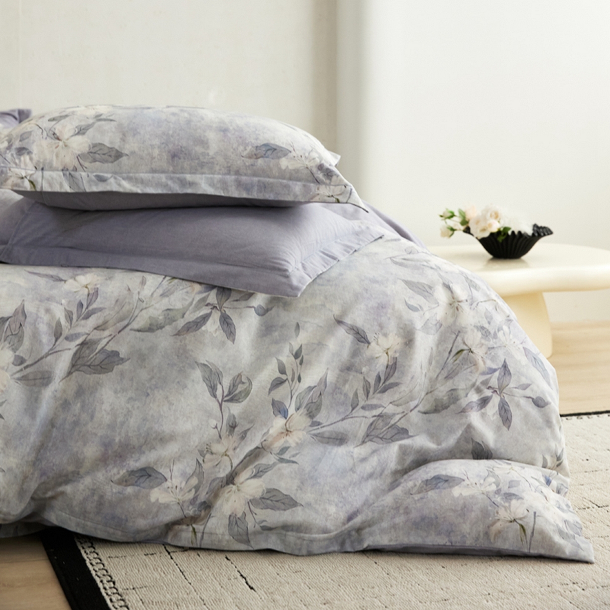 91家纺网 家纺一手货源 找家纺 朵希曼 2026新款全棉生态磨毛数码印花系列四件套 琼枝灰