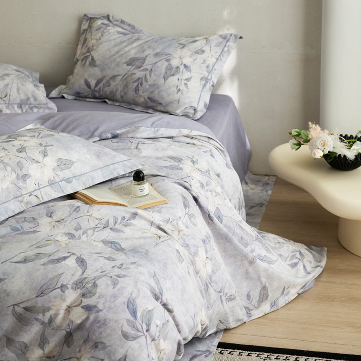 91家纺网 家纺一手货源 找家纺 朵希曼 2026新款全棉生态磨毛数码印花系列四件套 琼枝灰