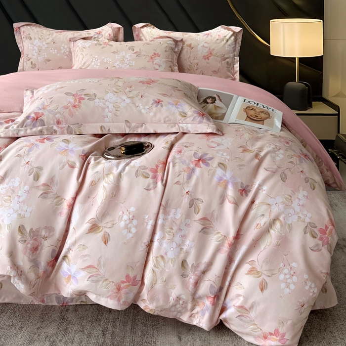 91家纺网 家纺一手货源 找家纺 朵希曼 2026新款全棉云感生态磨毛数码印花系列四件套 科莫花园-粉