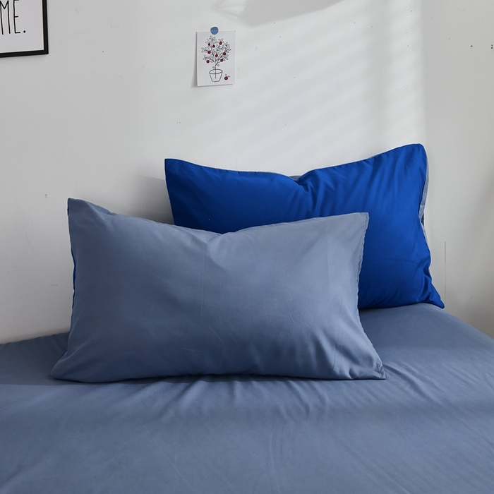 91家纺网 家纺一手货源 找家纺 啊雅家居 2026新款ins简约纯色磨毛系列单枕套 克莱因蓝加浅蓝灰