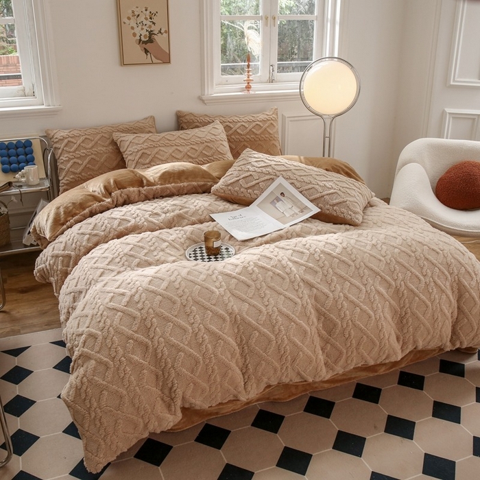 91家纺网 家纺一手货源 找家纺 啊雅家居 2026新款阳离子提花牛奶绒三件套四件套 暖提咖