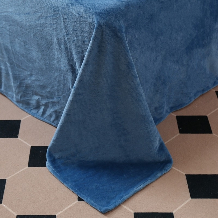 91家纺网 家纺一手货源 找家纺 啊雅家居 2026新款阳离子提花牛奶绒三件套四件套 暖提蓝