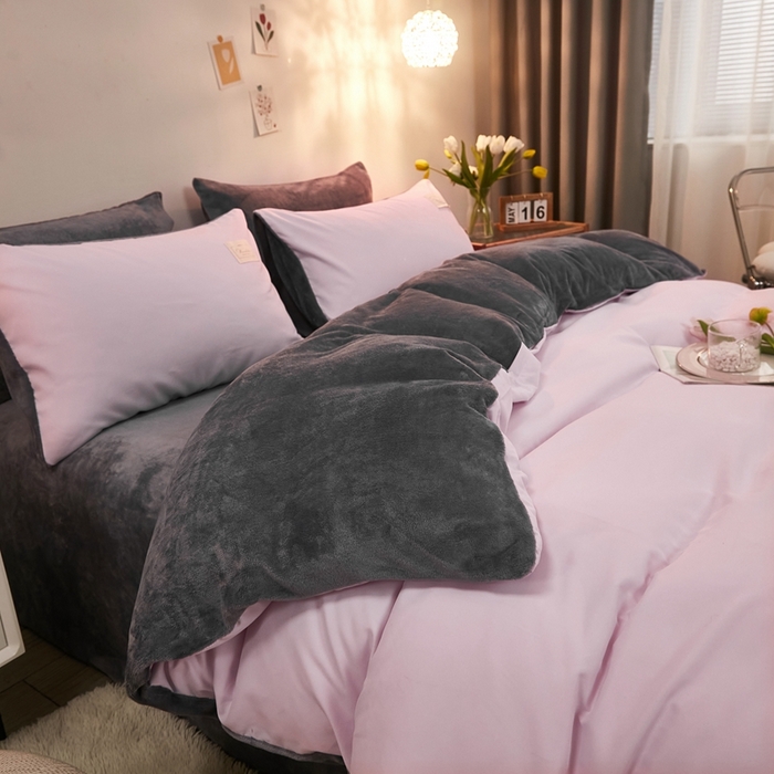 91家纺网 家纺一手货源 找家纺 啊雅家居 2026新款水洗棉加绒单面绒被套 暖粉加牛奶绒