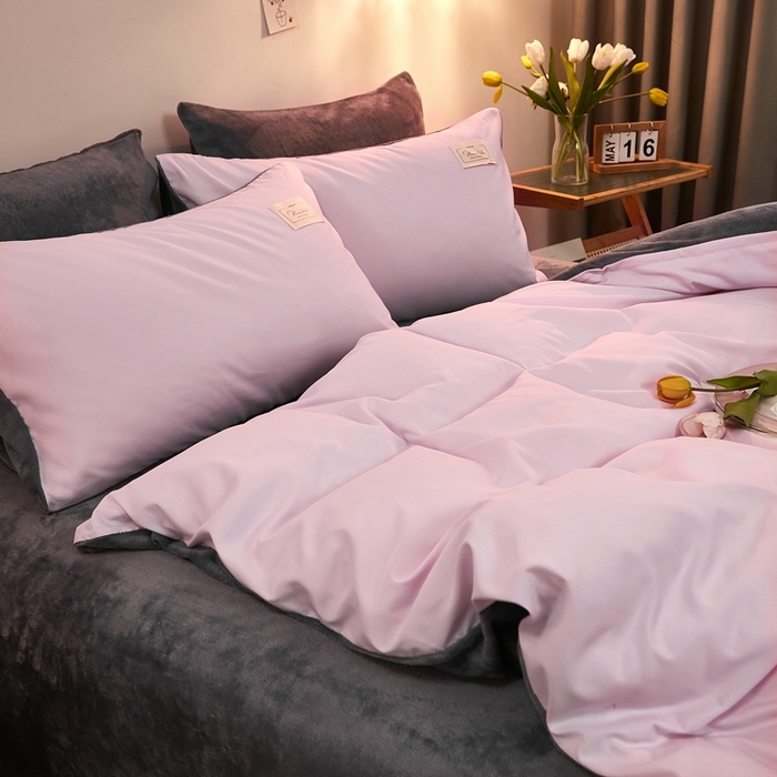 91家纺网 家纺一手货源 找家纺 啊雅家居 2026新款水洗棉加绒单面绒被套 暖粉加牛奶绒