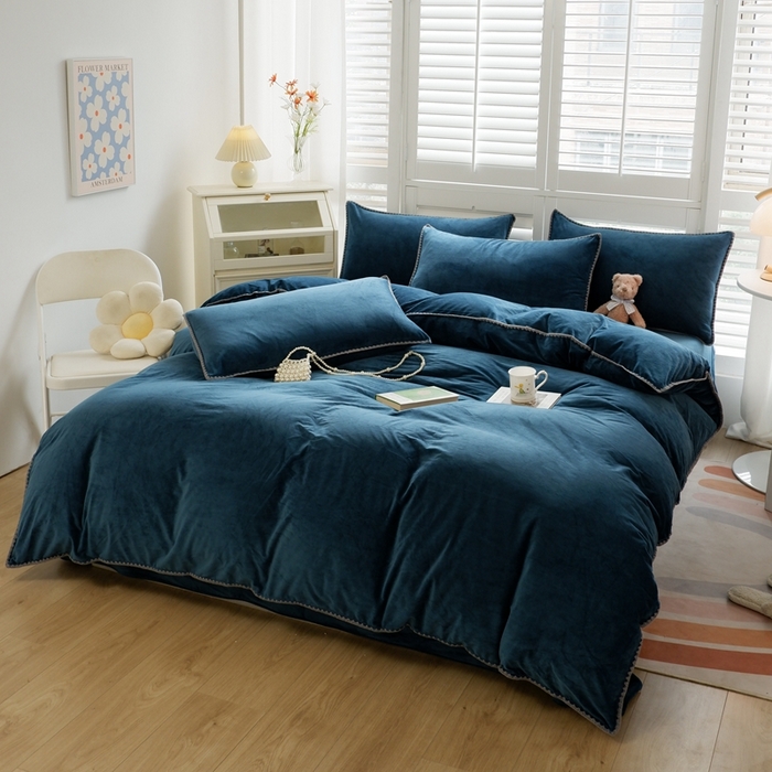 91家纺网 家纺一手货源 找家纺 啊雅家居 2026新款贝壳边宝宝绒四件套 贝壳宝蓝