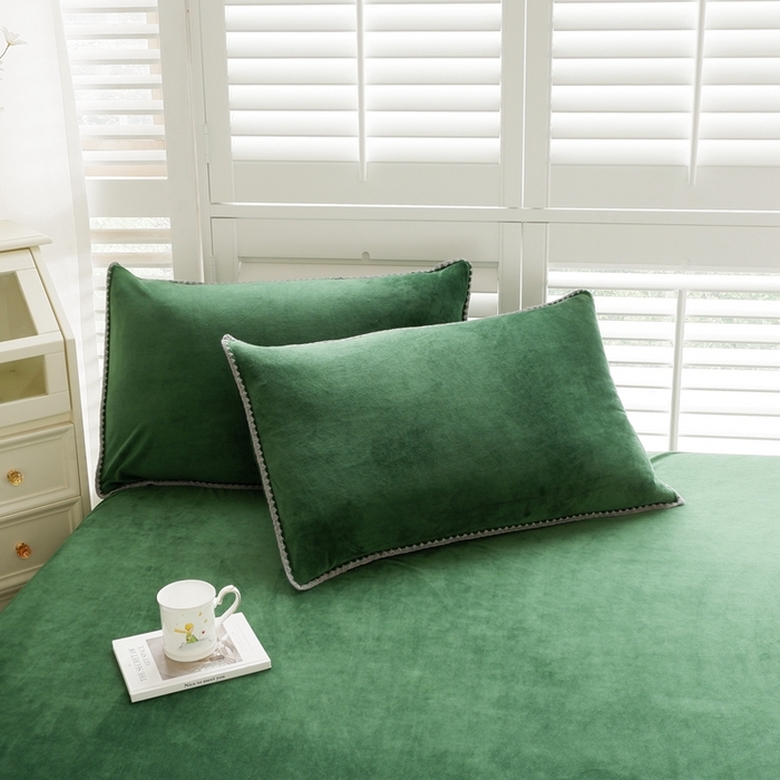 91家纺网 家纺一手货源 找家纺 啊雅家居 2026新款贝壳边宝宝绒四件套 贝壳草绿