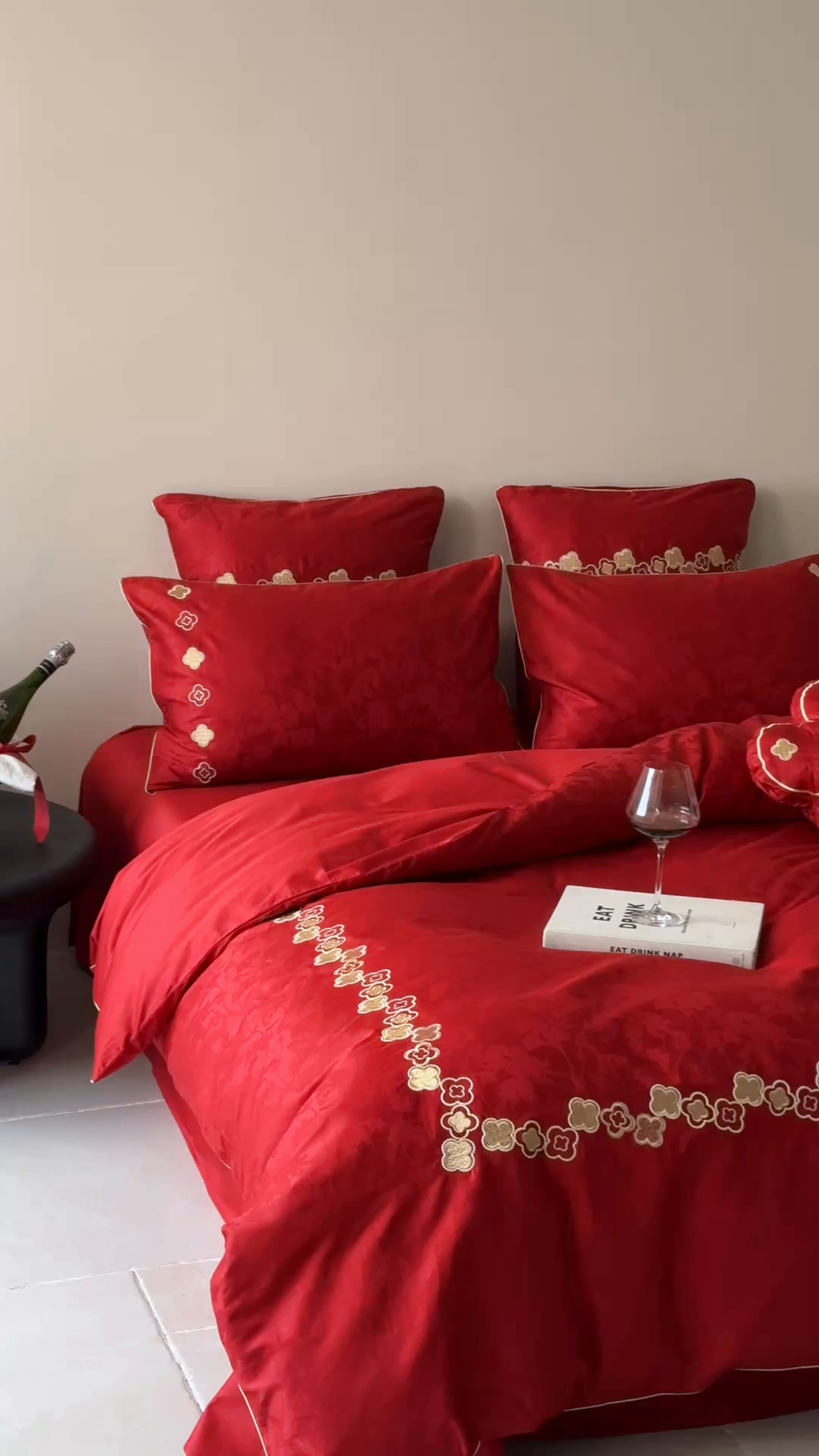 91家纺网 家纺一手货源 找家纺 （总）西西家居 2026新款大红婚庆100支长绒棉提花独家专版四件套-繁花似锦