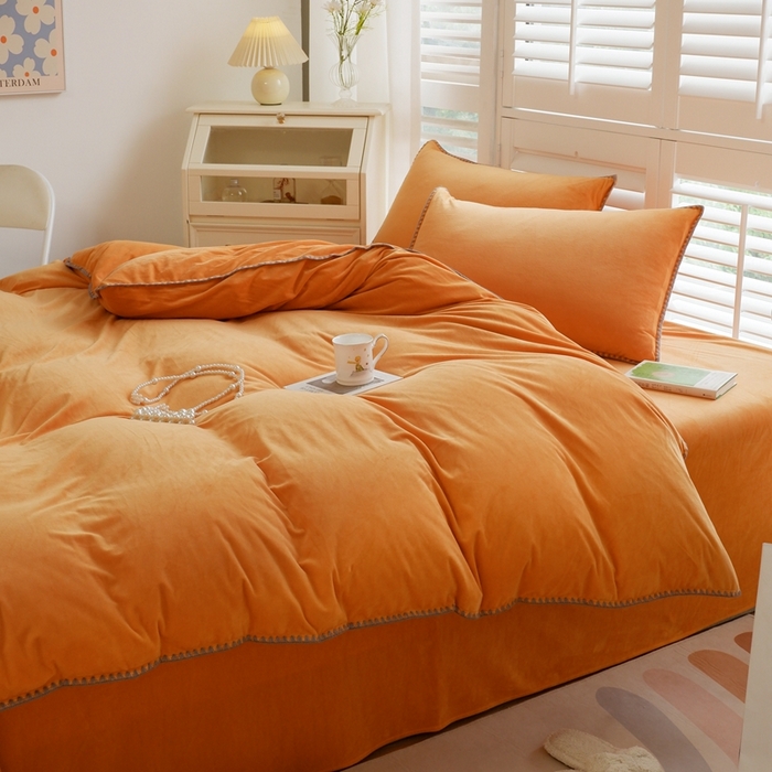 91家纺网 家纺一手货源 找家纺 啊雅家居 2026新款贝壳边宝宝绒四件套 贝壳果橙