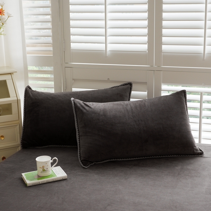 91家纺网 家纺一手货源 找家纺 啊雅家居 2026新款贝壳边宝宝绒四件套 贝壳黑灰