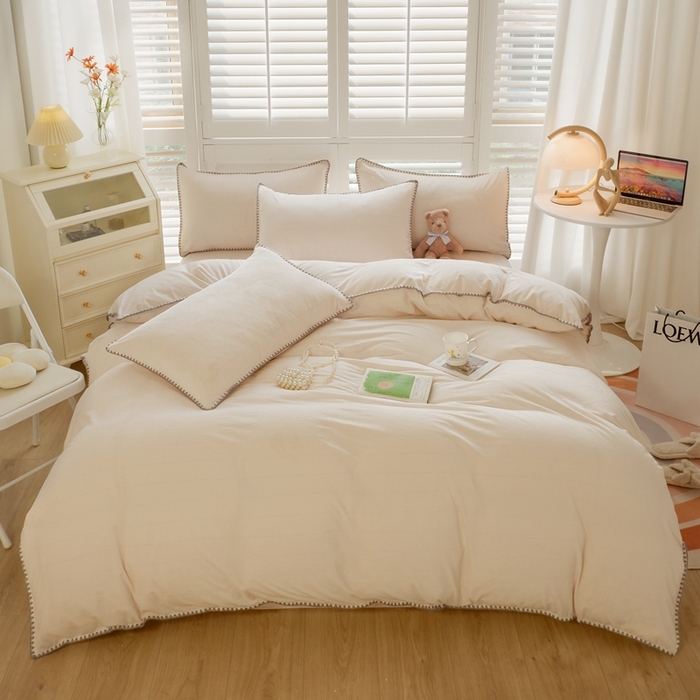 91家纺网 家纺一手货源 找家纺 啊雅家居 2026新款贝壳边宝宝绒四件套 贝壳乳白