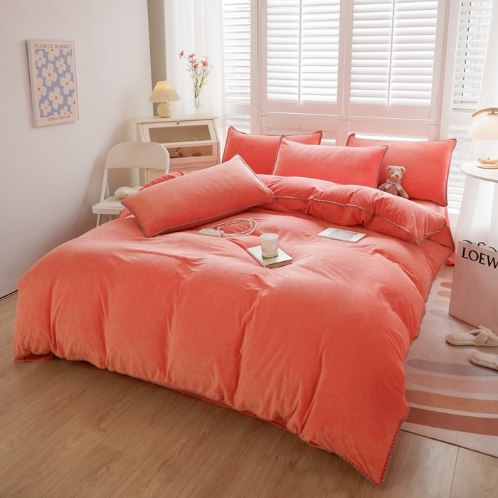 91家纺网 家纺一手货源 找家纺 啊雅家居 2026新款贝壳边宝宝绒四件套 贝壳砖红