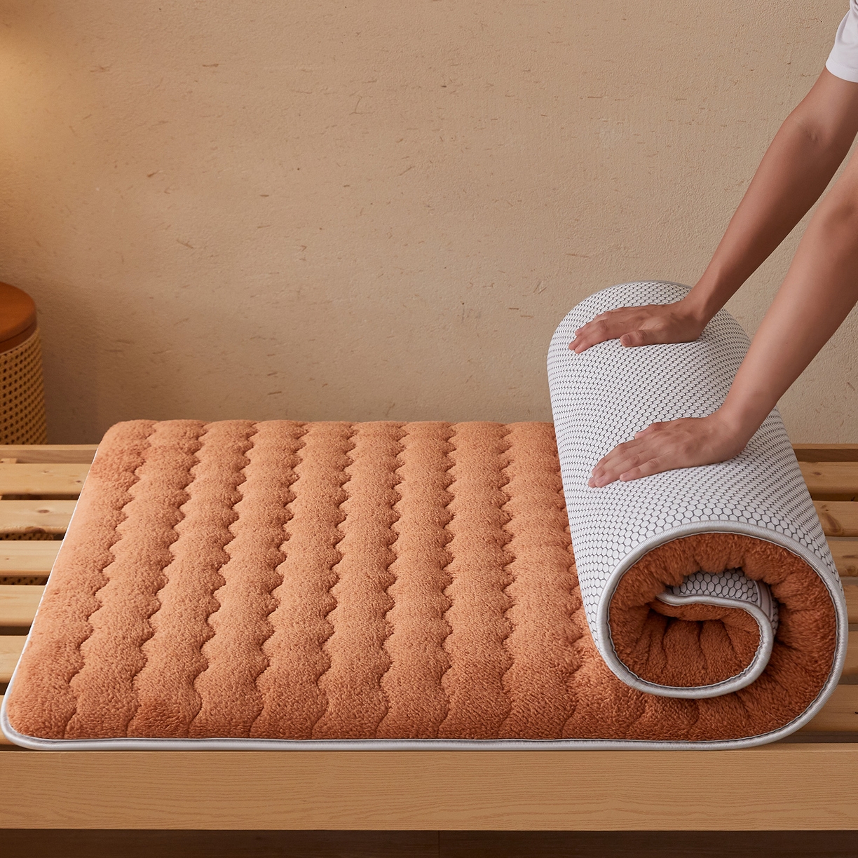 91家纺网 家纺一手货源 找家纺 （总）月茶家纺 2026新款高克重羊羔绒床垫垫子