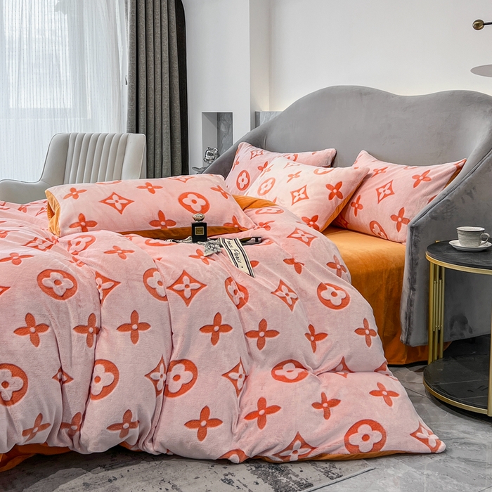 91家纺网 家纺一手货源 找家纺 （总）啊雅家居 2026新款雕花绒加宝宝绒四件套床单款床笠款