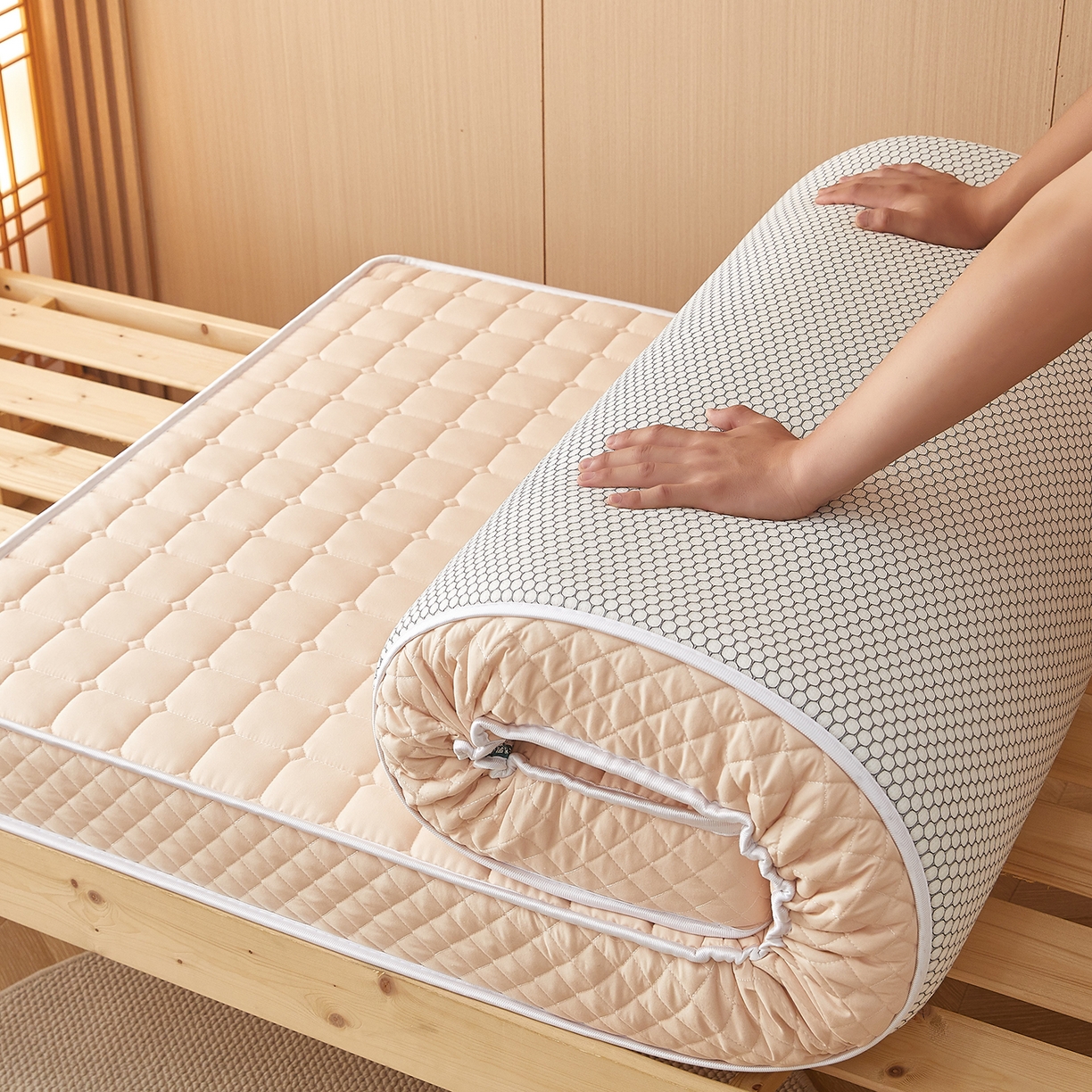 91家纺网 家纺一手货源 找家纺 月茶家纺 2026新款学生款立体面包格床垫 驼色