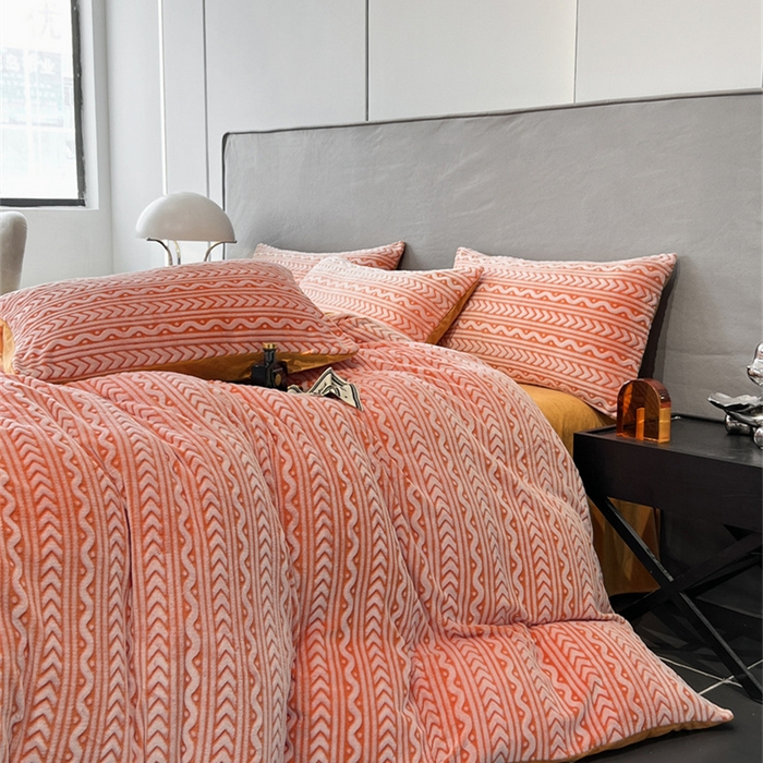 91家纺网 家纺一手货源 找家纺 啊雅家居 2026新款雕花绒加宝宝绒四件套床单款床笠款 连雕橙