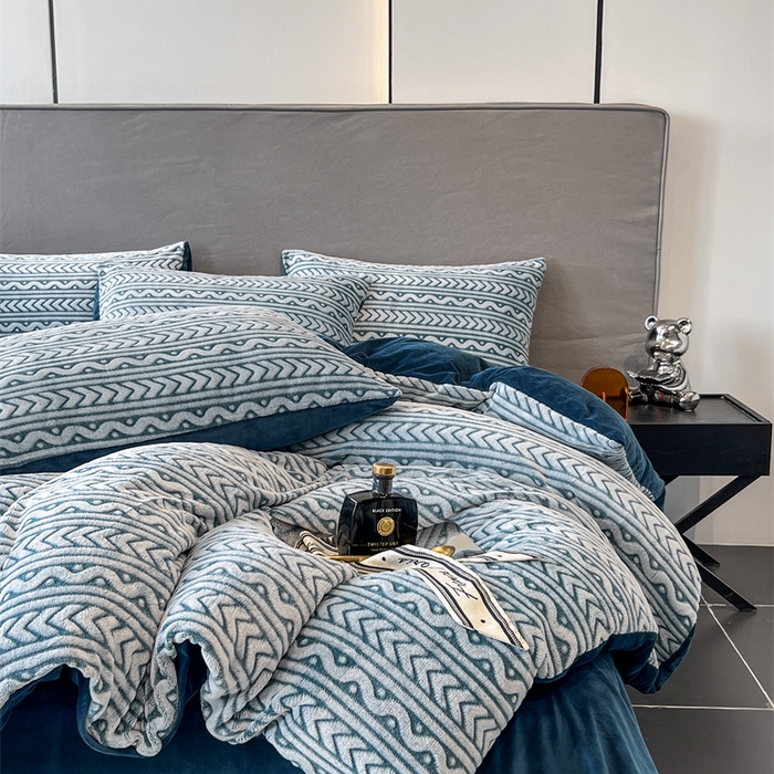 啊雅家居 2026新款雕花绒加宝宝绒四件套床单款床笠款 连雕水绿