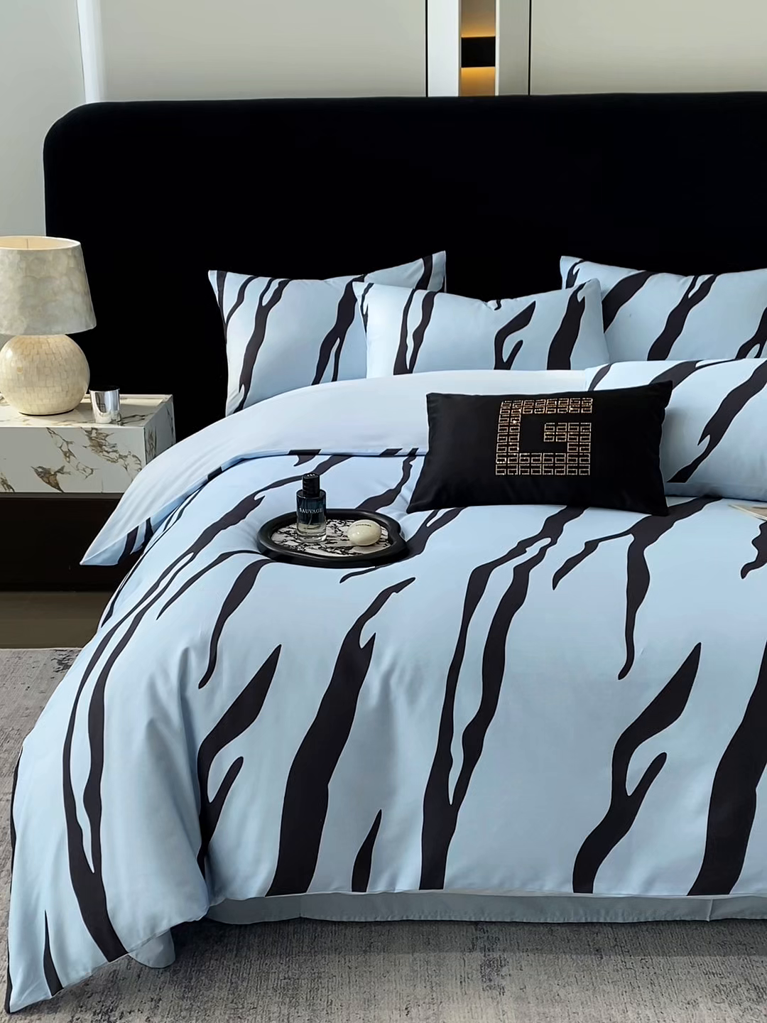 91家纺网 家纺一手货源 找家纺 家居1号家纺 2026新款A类50双股斑马纹全活性活性数码四件套-卡森（活动券后价不得低于279） 卡森-温馨蓝