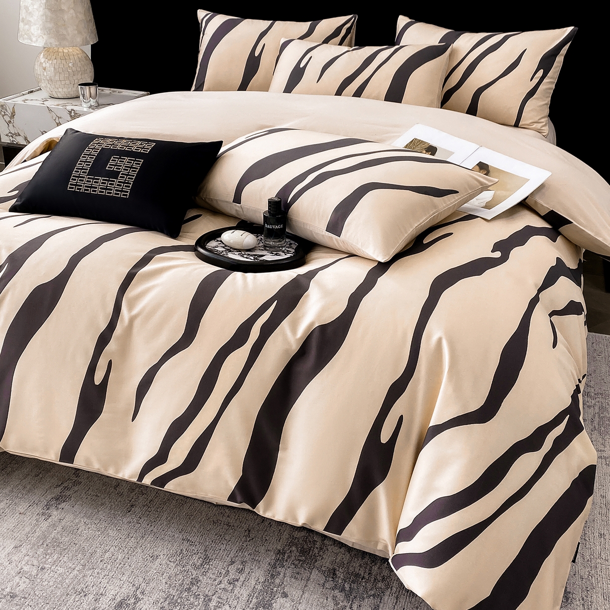 91家纺网 家纺一手货源 找家纺 家居1号家纺 2026新款A类50双股斑马纹全活性活性数码四件套-卡森（活动券后价不得低于279） 卡森-香槟金