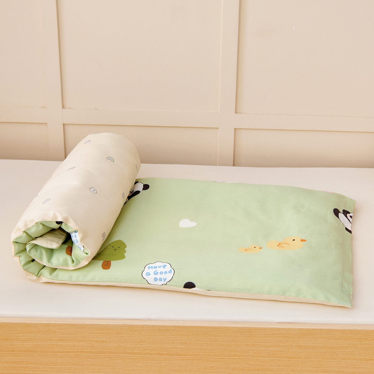 91家纺网 家纺一手货源 找家纺 鱼宝 2026新款全棉纯棉幼儿园套件-星愿系列 森林熊猫绿