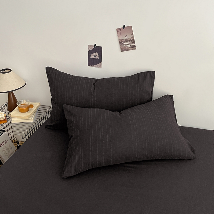 91家纺网 家纺一手货源 找家纺 优承佳生活馆 2026新款高克重无印风阳离子提花工艺三件套四件套单被套系列 （提供买家秀） 阳离子-暗夜黑