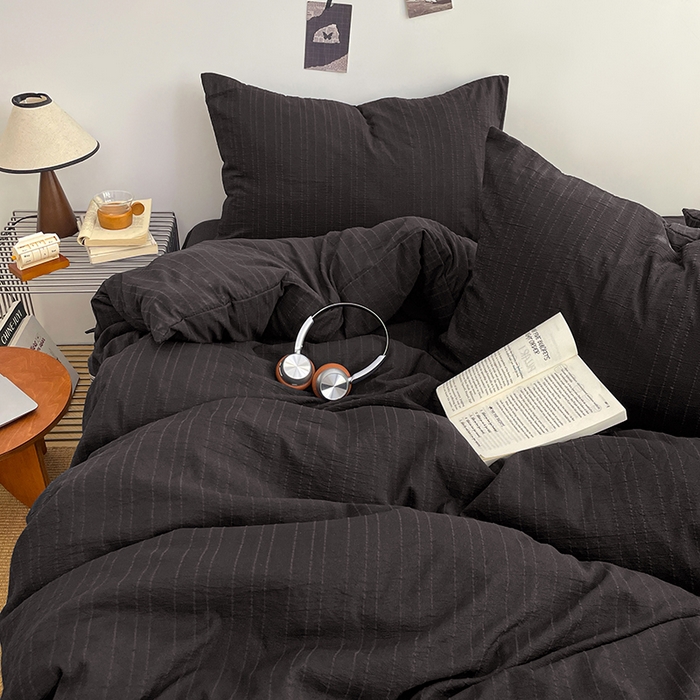 91家纺网 家纺一手货源 找家纺 优承佳生活馆 2026新款高克重无印风阳离子提花工艺三件套四件套单被套系列 （提供买家秀） 阳离子-暗夜黑