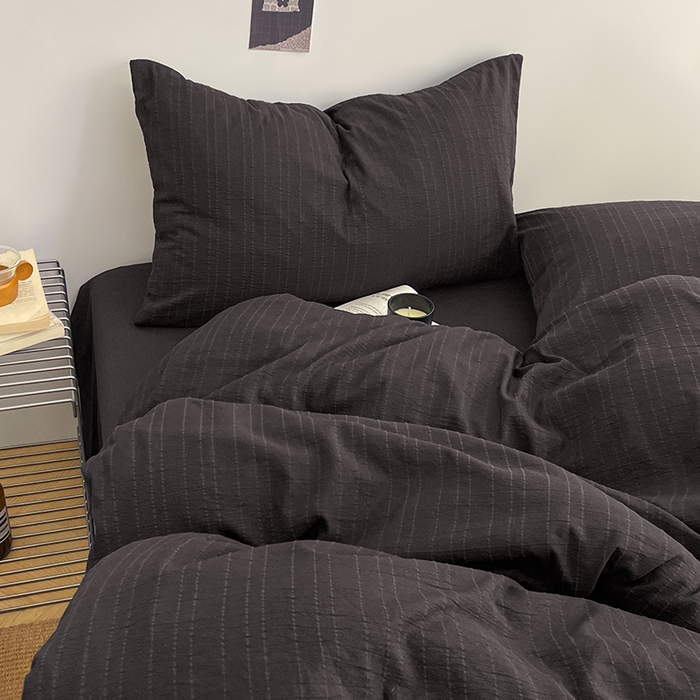91家纺网 家纺一手货源 找家纺 优承佳生活馆 2026新款高克重无印风阳离子提花工艺三件套四件套单被套系列 （提供买家秀） 阳离子-暗夜黑