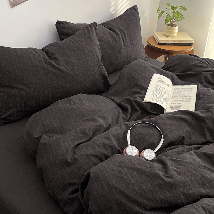 91家纺网 家纺一手货源 找家纺 优承佳生活馆 2026新款高克重无印风阳离子提花工艺三件套四件套单被套系列 （提供买家秀） 阳离子-暗夜黑