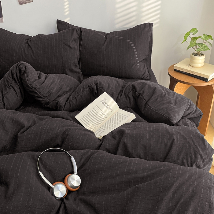 91家纺网 家纺一手货源 找家纺 优承佳生活馆 2026新款高克重无印风阳离子提花工艺三件套四件套单被套系列 （提供买家秀） 阳离子-暗夜黑