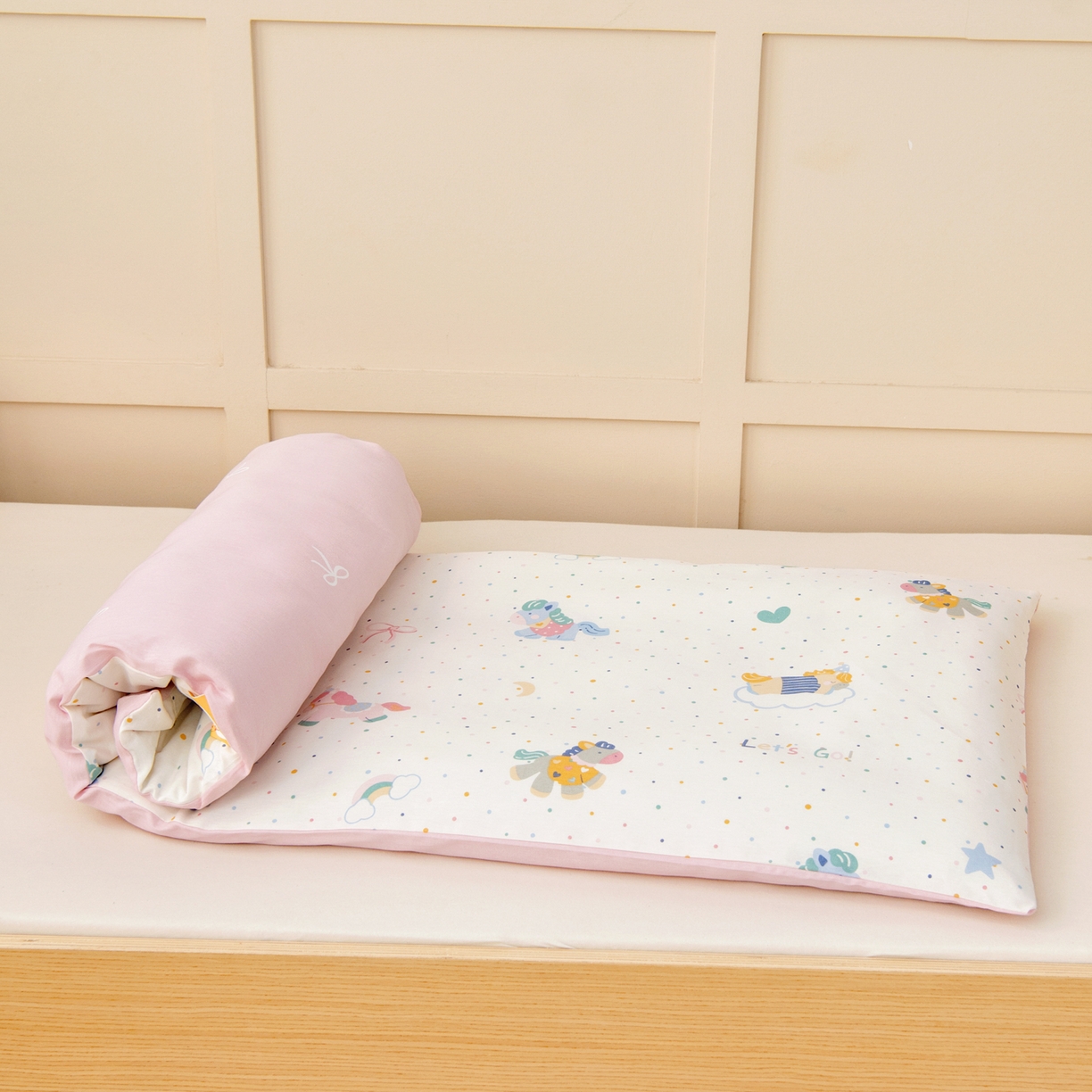 91家纺网 家纺一手货源 找家纺 鱼宝 2026新款全棉纯棉幼儿园套件-星愿系列 旋转木马