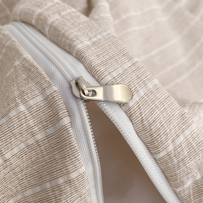 91家纺网 家纺一手货源 找家纺 优承佳生活馆 2026新款高克重无印风阳离子提花工艺三件套四件套单被套系列 （提供买家秀） 阳离子-奶咖色