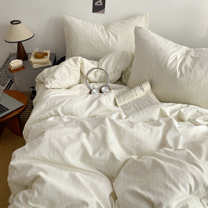 91家纺网 家纺一手货源 找家纺 优承佳生活馆 2026新款高克重无印风阳离子提花工艺三件套四件套单被套系列 （提供买家秀） 阳离子-奶油白+暗夜黑