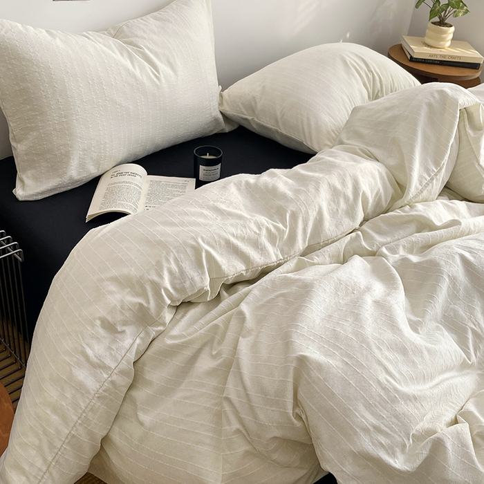 91家纺网 家纺一手货源 找家纺 优承佳生活馆 2026新款高克重无印风阳离子提花工艺三件套四件套单被套系列 （提供买家秀） 阳离子-奶油白+暗夜黑