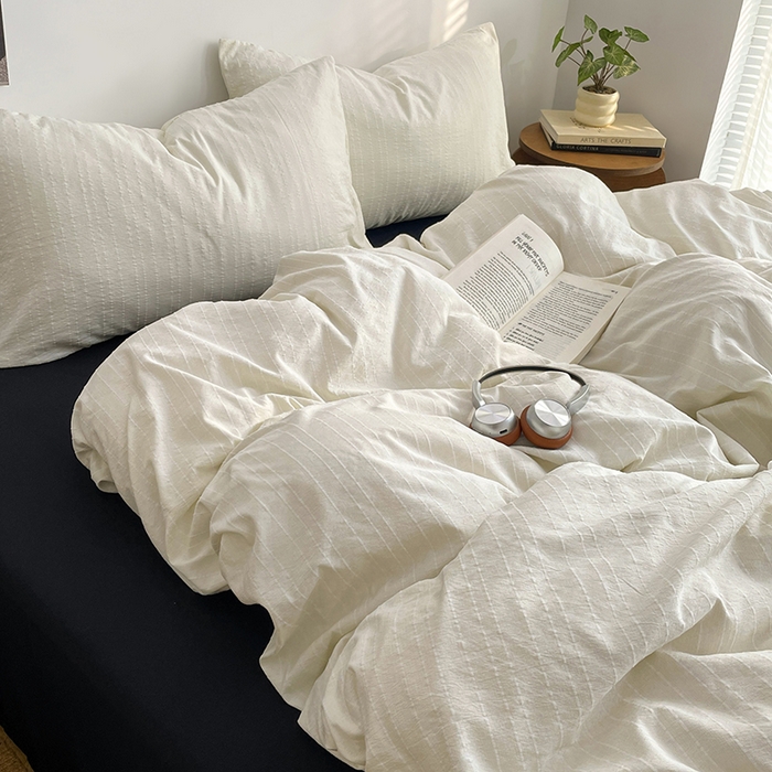 91家纺网 家纺一手货源 找家纺 优承佳生活馆 2026新款高克重无印风阳离子提花工艺三件套四件套单被套系列 （提供买家秀） 阳离子-奶油白+暗夜黑