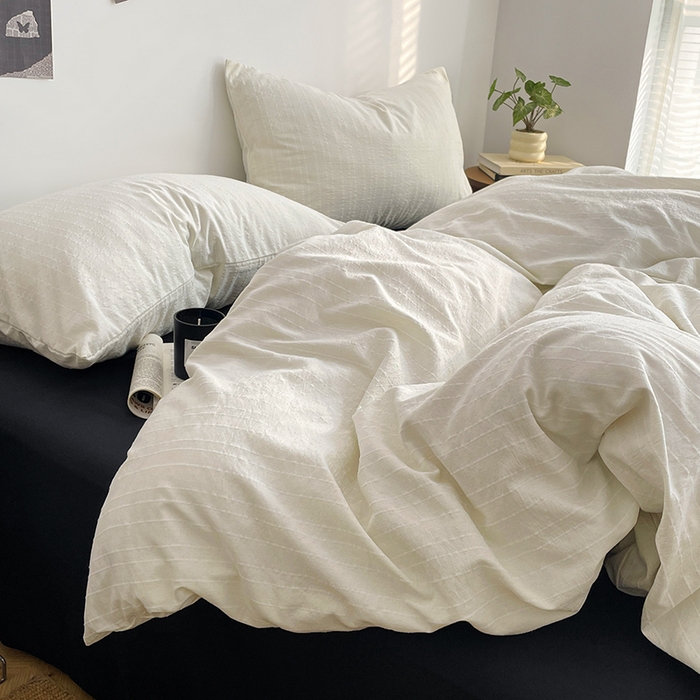 91家纺网 家纺一手货源 找家纺 优承佳生活馆 2026新款高克重无印风阳离子提花工艺三件套四件套单被套系列 （提供买家秀） 阳离子-奶油白+暗夜黑