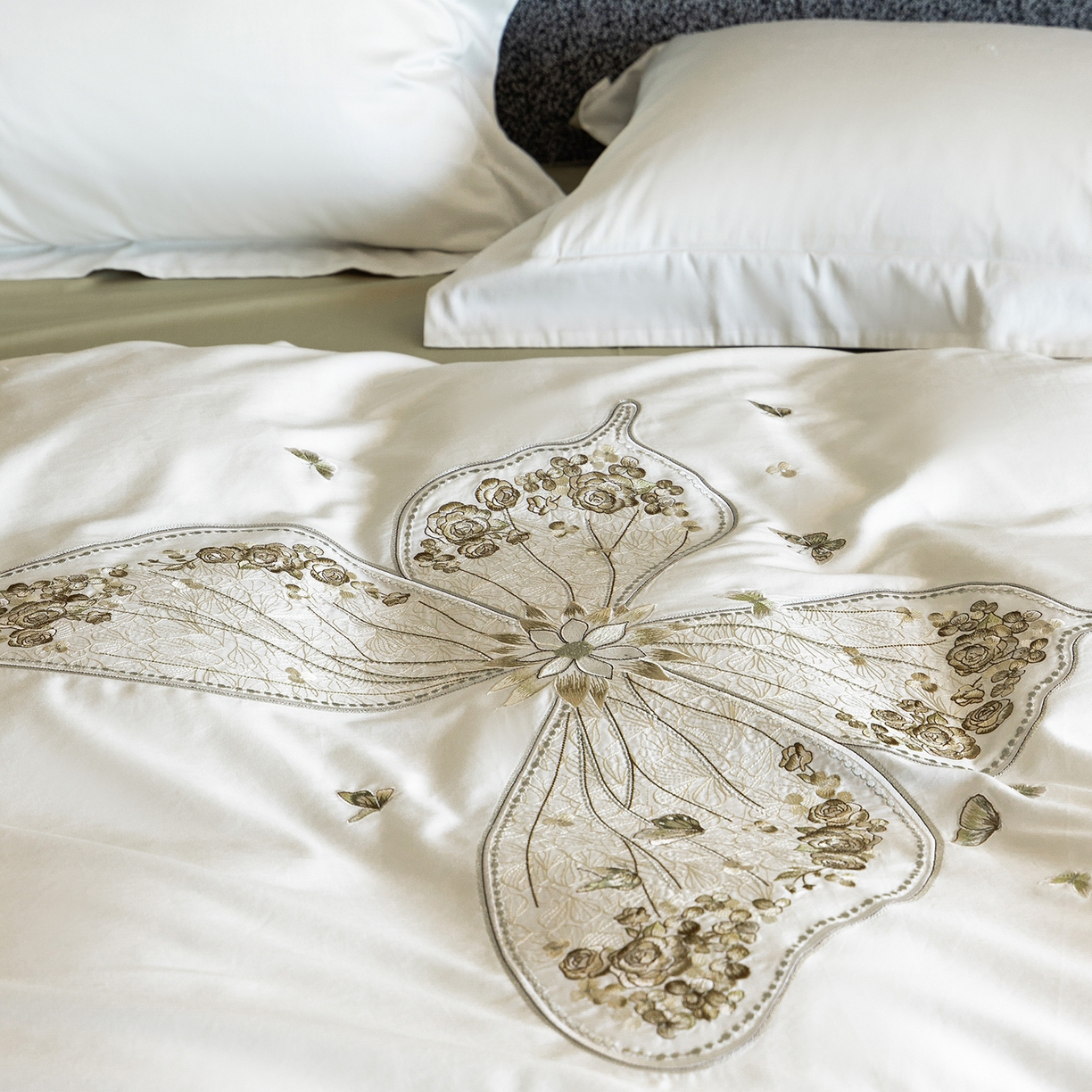 91家纺网 家纺一手货源 找家纺 （总）优悦生活馆 2026新款全棉新疆长绒棉刺绣四件套-碟语森眠