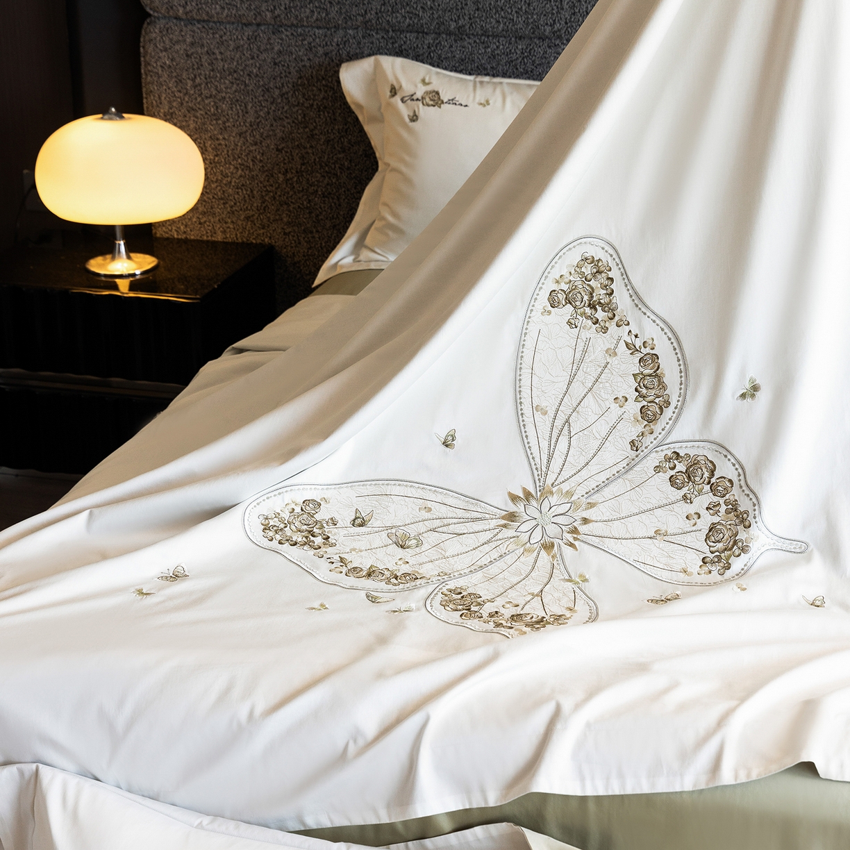 91家纺网 家纺一手货源 找家纺 （总）优悦生活馆 2026新款全棉新疆长绒棉刺绣四件套-碟语森眠